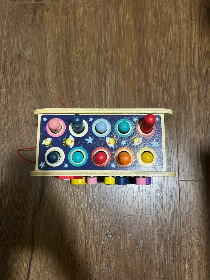 Juguete de madera para niños con martillo - 2