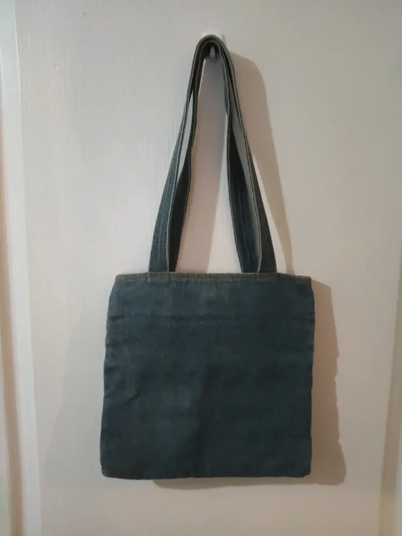 Bolso de mezclilla con diseño de jeans - 2