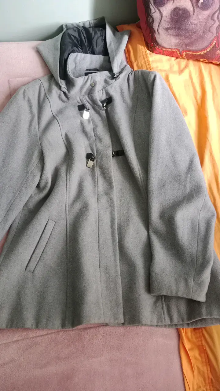 Abrigo gris con capucha para mujer FSP - 1