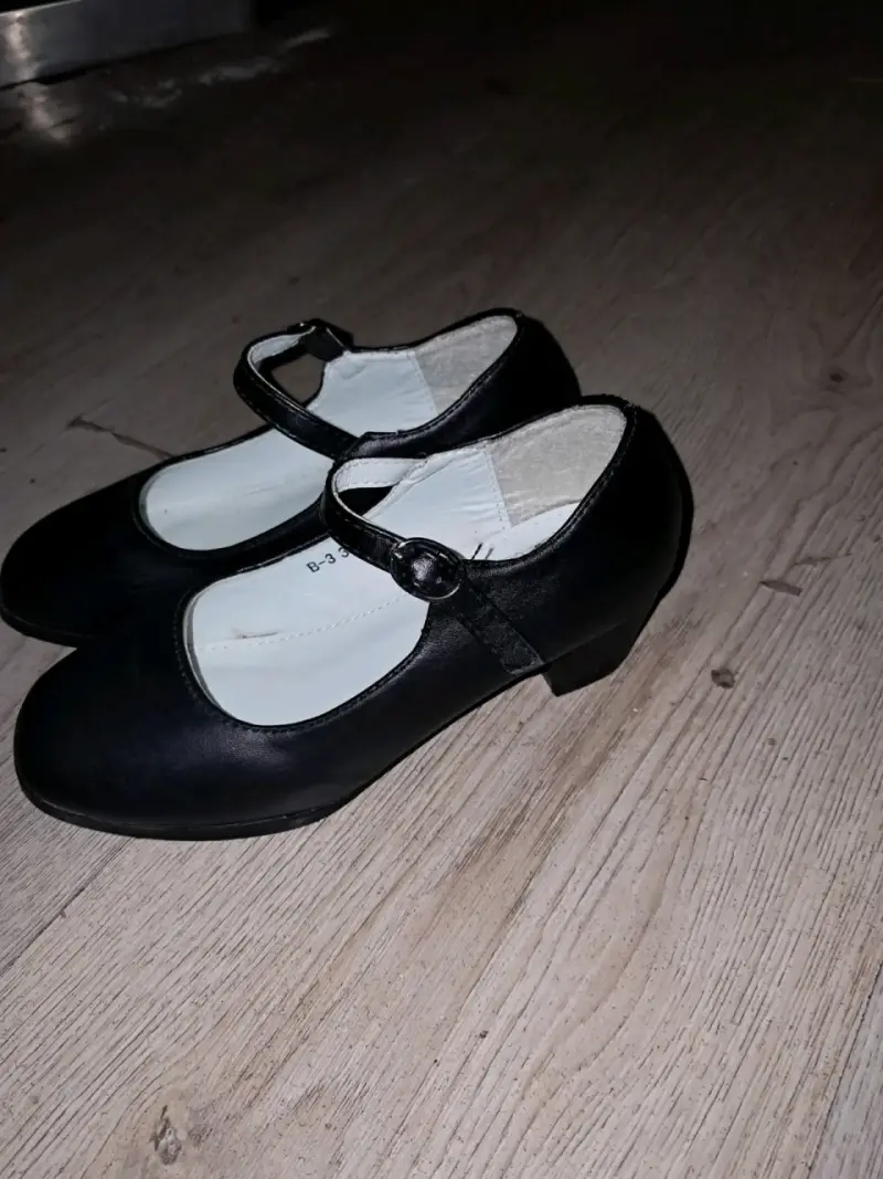 Zapatos de niña negros de cueca numero 31 - 3