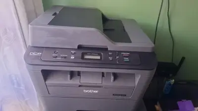Impresora multifuncional Brother DCP-L2540DW - miniatura 1