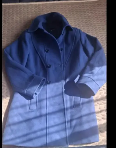 Abrigo azul de lana para mujer - miniatura 1