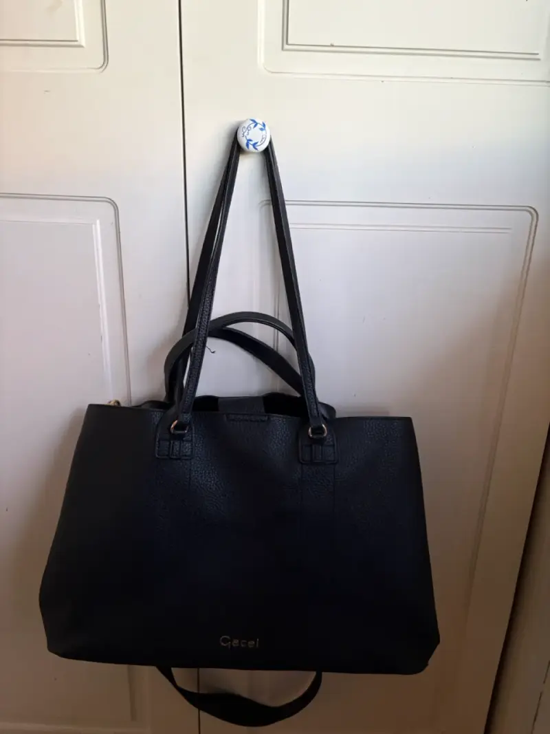Bolso negro Gecel elegante