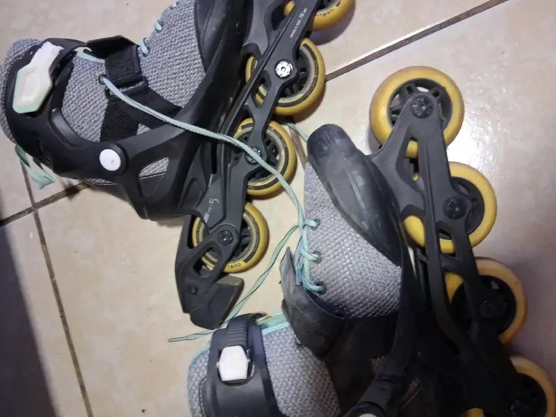 Patines en línea Oxelo talla 37 gris y verde - 5