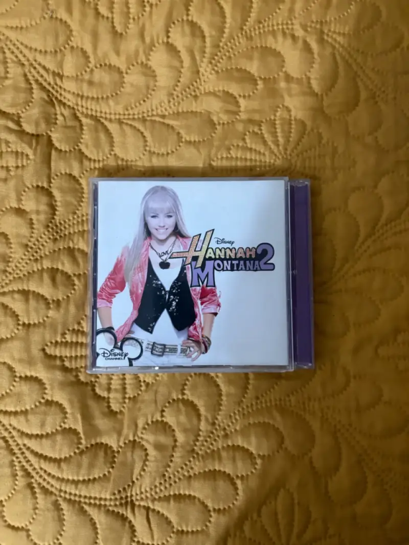 CD de música Hannah Montana 2 Disney