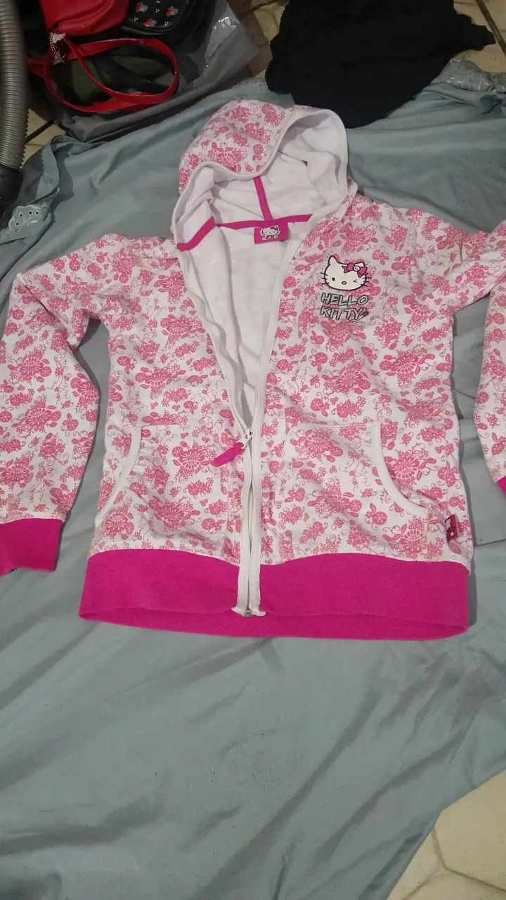 Polerón Hello Kitty para niña con capucha