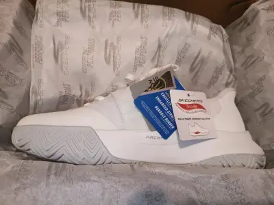 Zapatillas blancas Skechers Arch Fit para mujer - miniatura 1