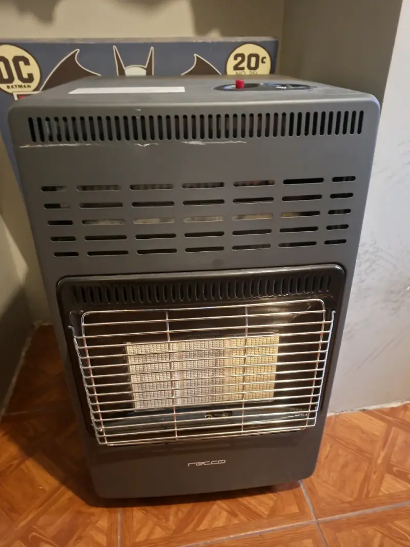 Estufa a gas Recco con diseño compacto