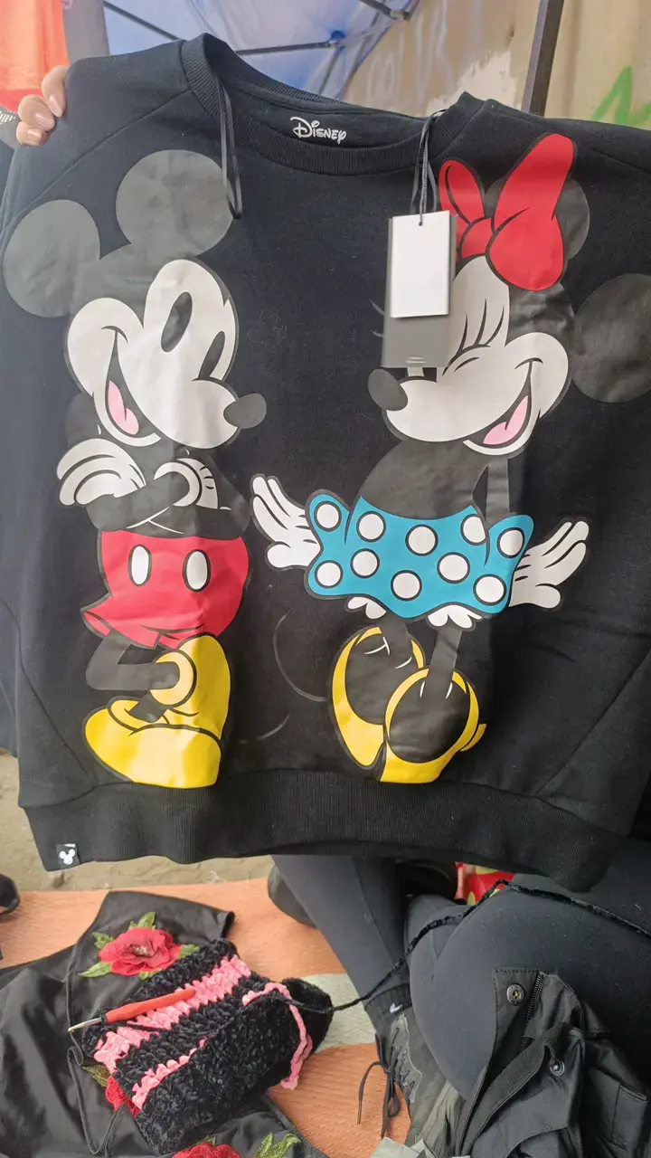 Traje típico colorido para niño - 4
