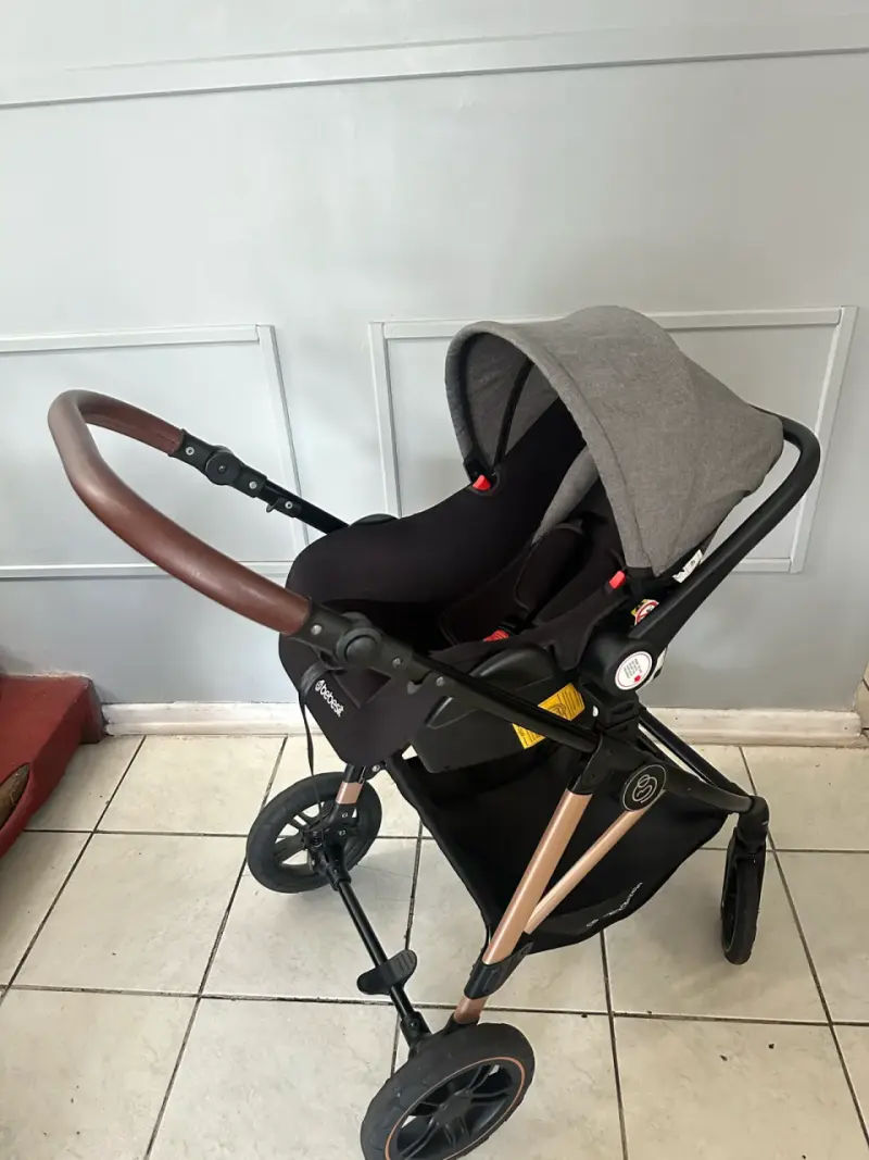Coche Bebesit travel system - 3