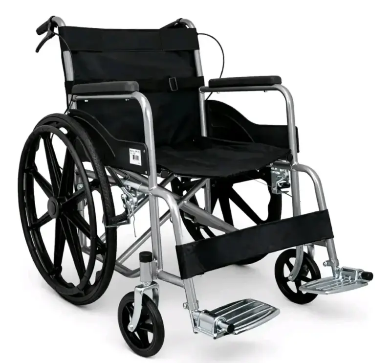 Silla de ruedas manual plegable. Solamente 3 usos. - 1