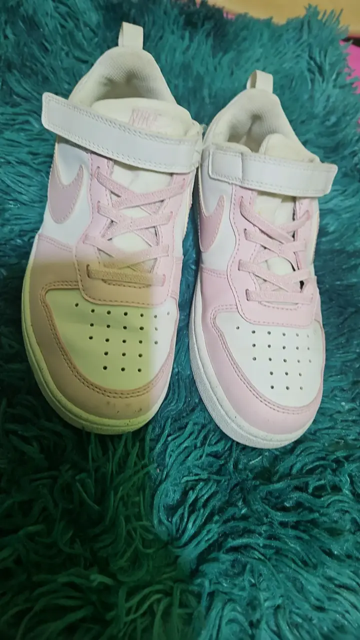 Zapatillas deportivas infantiles blancas y rosadas - 2