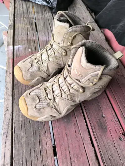 Botas o zapatos tácticos USADO - miniatura 1