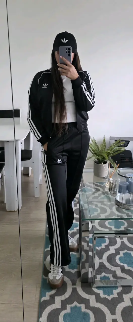 Conjunto deportivo - 3