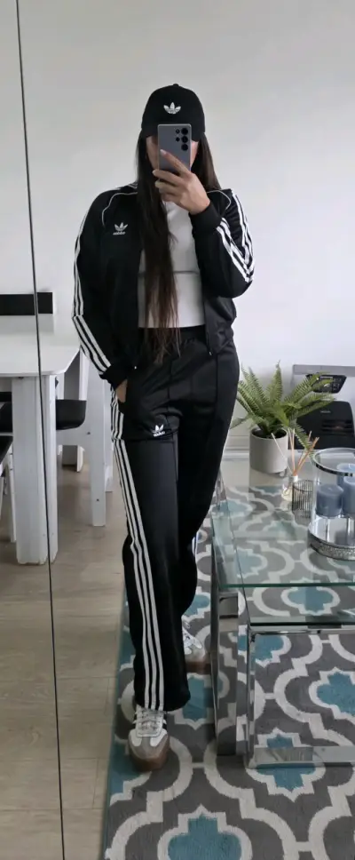 Conjunto deportivo - miniatura 3