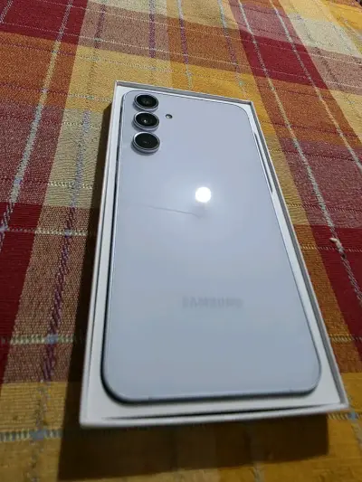 Samsung Galaxy A55 5G impecable - miniatura 5