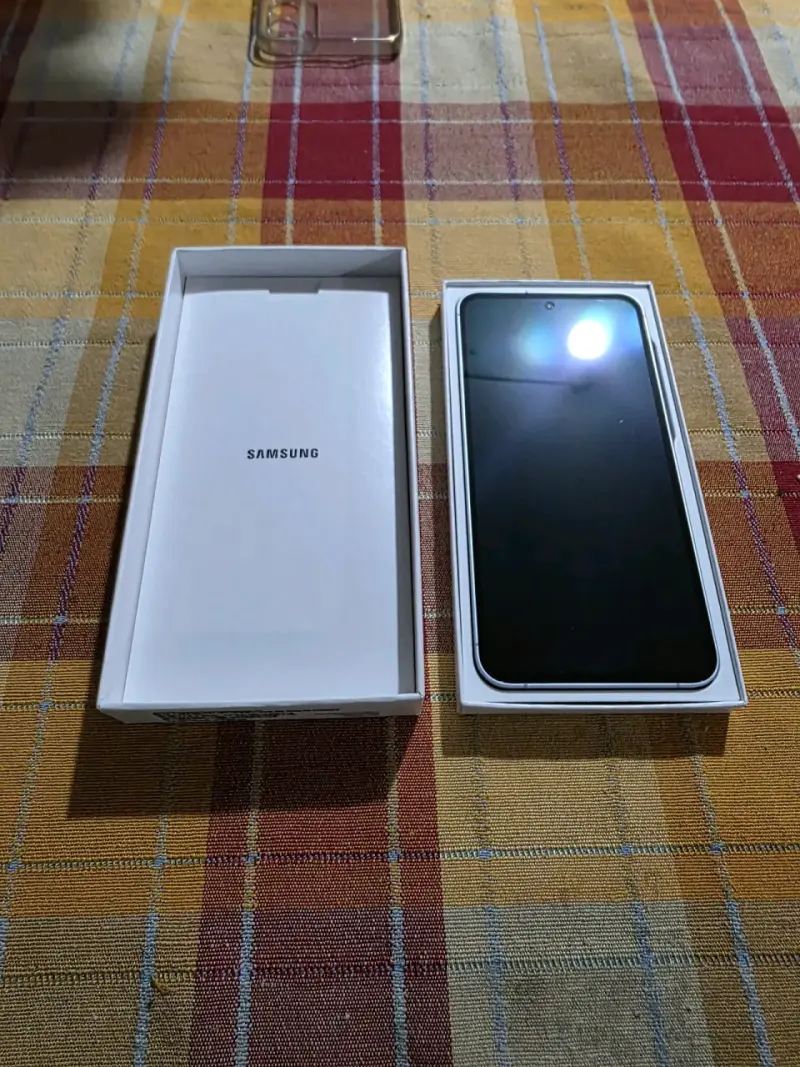 Samsung Galaxy A55 5G impecable - 6