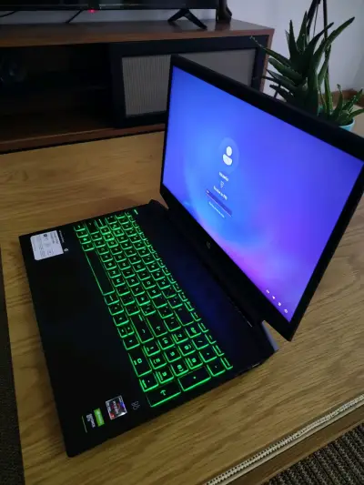 Laptop HP Pavilion Gaming Ryzen 7 GTX1650TI - miniatura 3