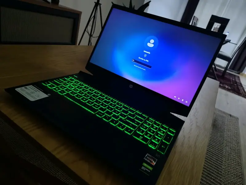 Laptop HP Pavilion Gaming Ryzen 7 GTX1650TI - 4