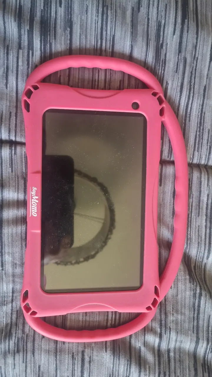 Tablet infantil SoyMomo con funda rosa