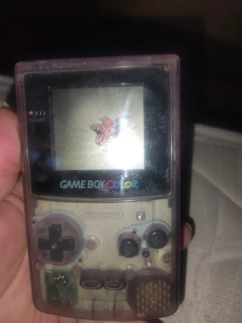 Consola portátil Game Boy Color con juego Pokémon - 3