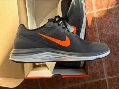 Zapatillas deportivas Nike Dual Fusion X2 negras y naranjas - miniatura 4