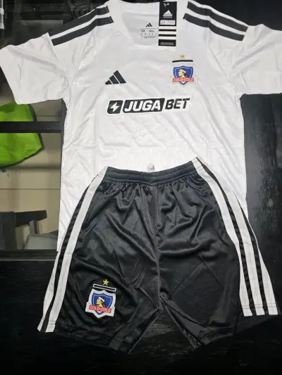 Conjunto de fútbol Colo-Colo Adidas para niños - miniatura 1