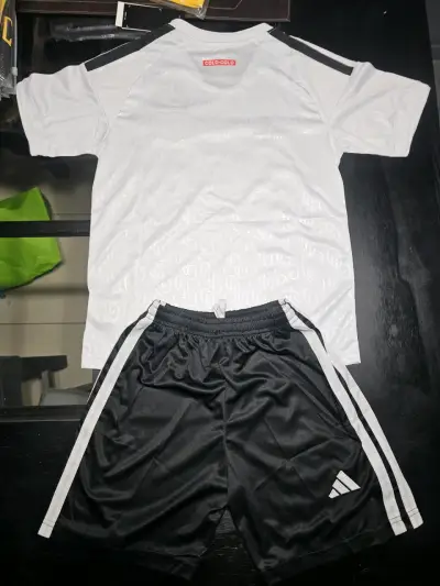 Conjunto de fútbol Colo-Colo Adidas para niños - miniatura 2