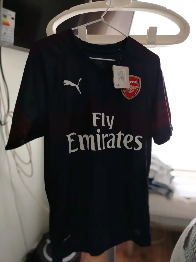 Camiseta Puma Arsenal Fly Emirates Negra - 2