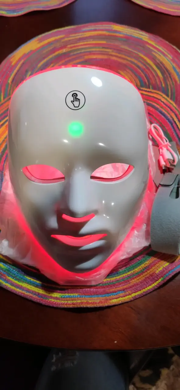 Máscara LED de terapia facial con luz multicolor - 5