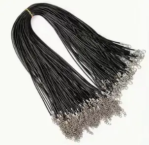 Cuerdas de collar negras con cierres metálicos