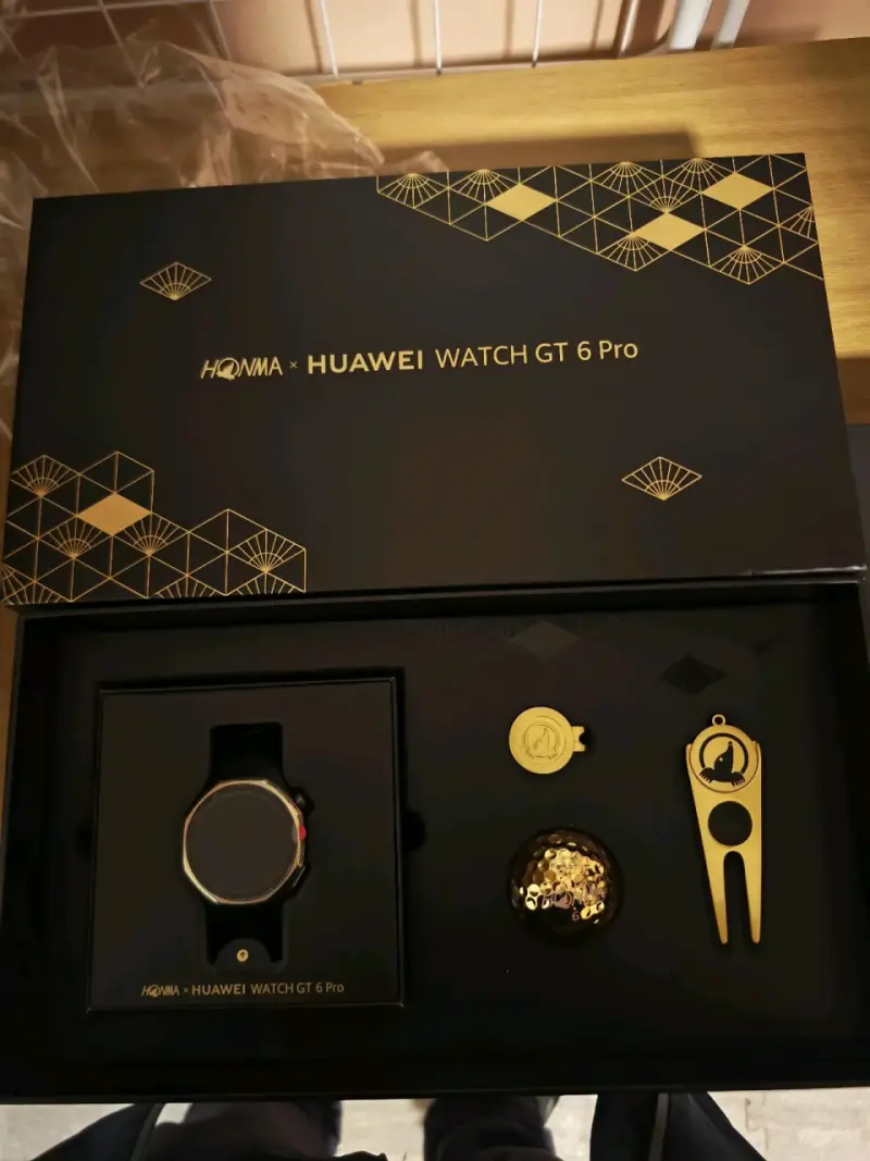 Smartwatch Huawei Watch GT 6 Pro con correa negra - 3