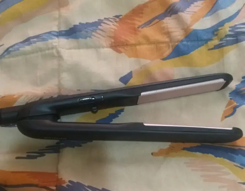 Plancha de Pelo Alisadora Negra - 1
