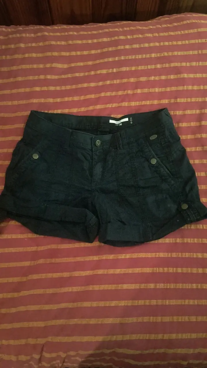 Shorts de mezclilla negros para mujer - 1