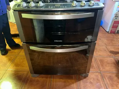 Cocina a gas Electrolux con horno doble - miniatura 2