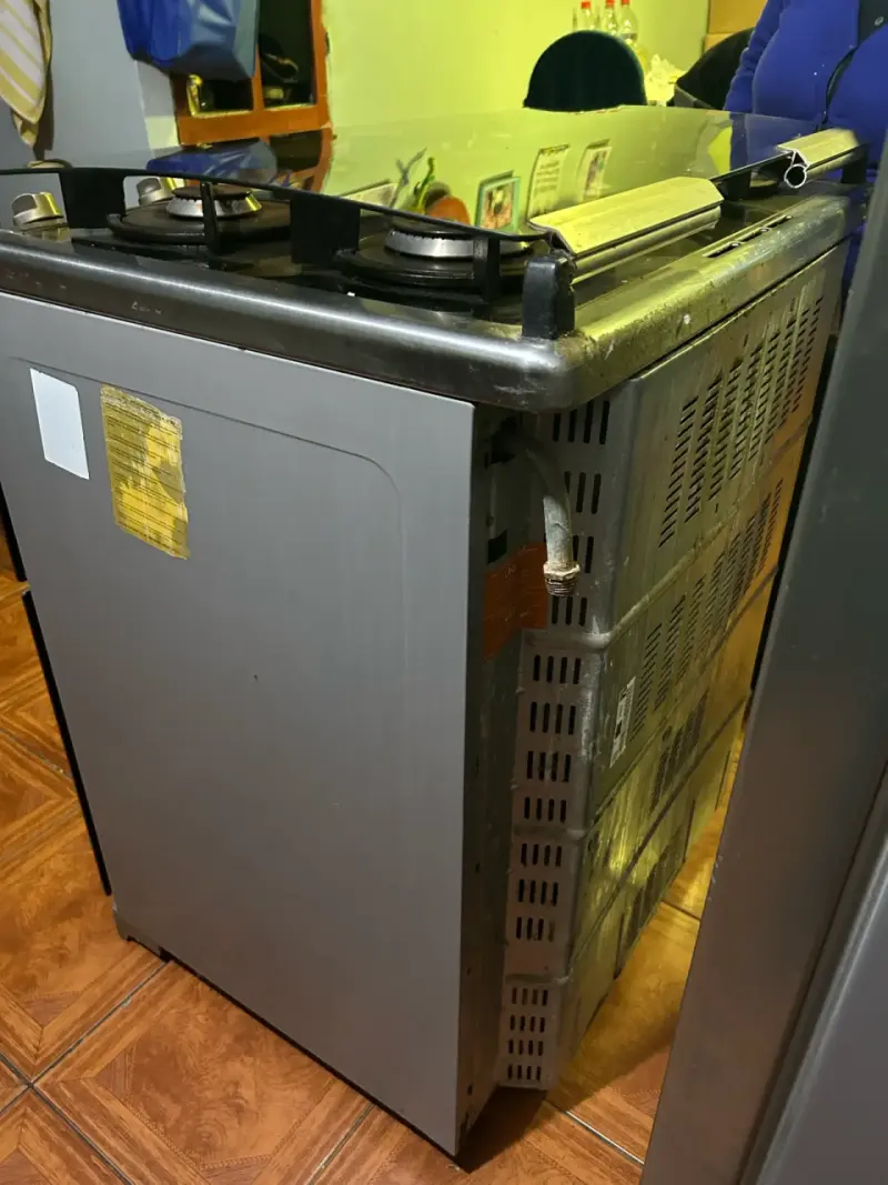 Cocina a gas Electrolux con horno doble - 4