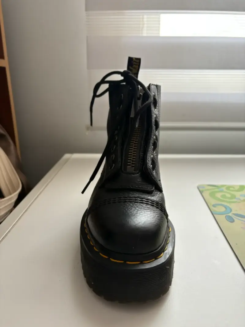 Botas negras de cuero Dr. Martens con plataforma - 3