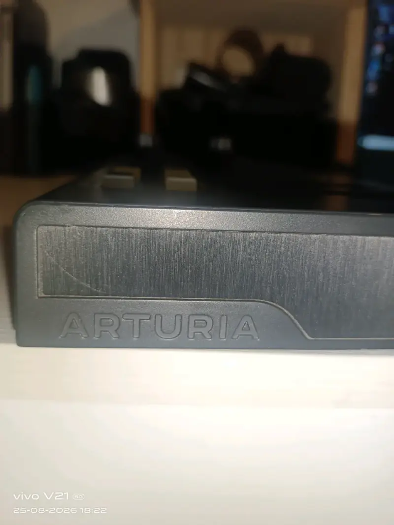 Controlador MIDI Arturia MiniLab MKII Depp Black - 6