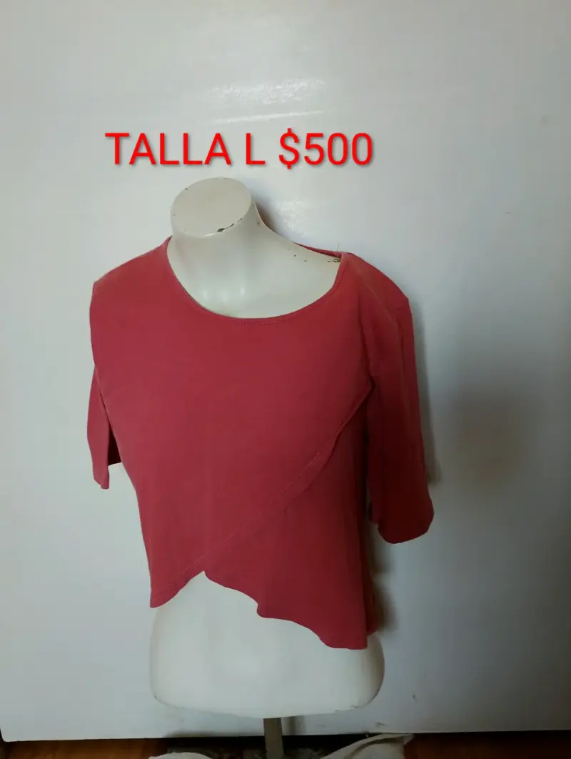 Blusa roja con volantes talla m - 2