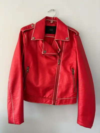Chaqueta de cuero sintético roja para mujer - miniatura 3