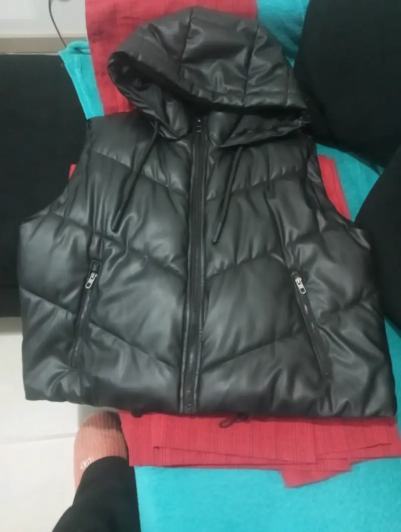 Chaqueta Acolchado Negro con Capucha Zara es xl - 1