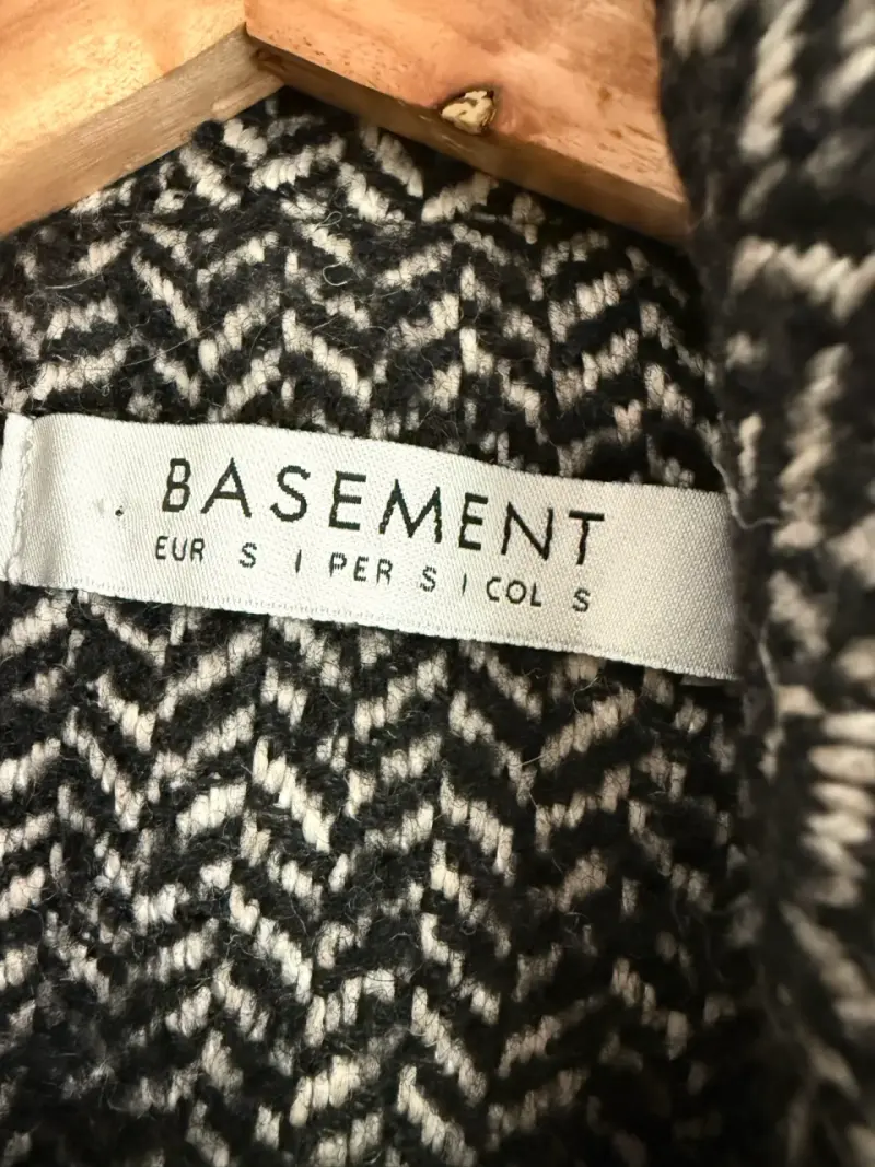 Abrigo de lana Basement - 3