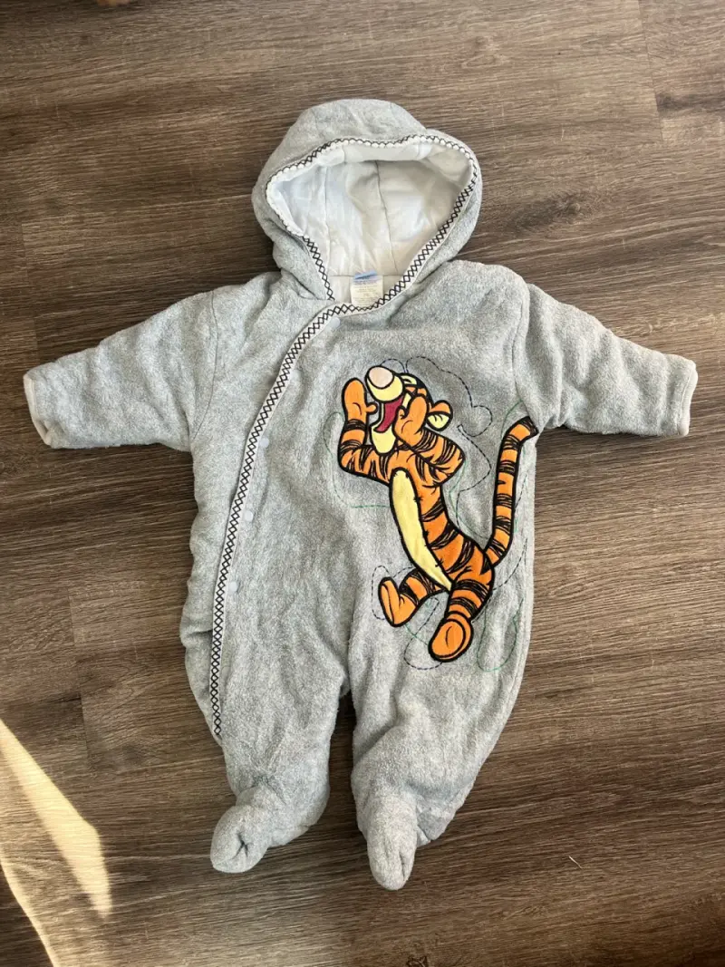 Enterito de bebé Disney con diseño de Tigger - 1