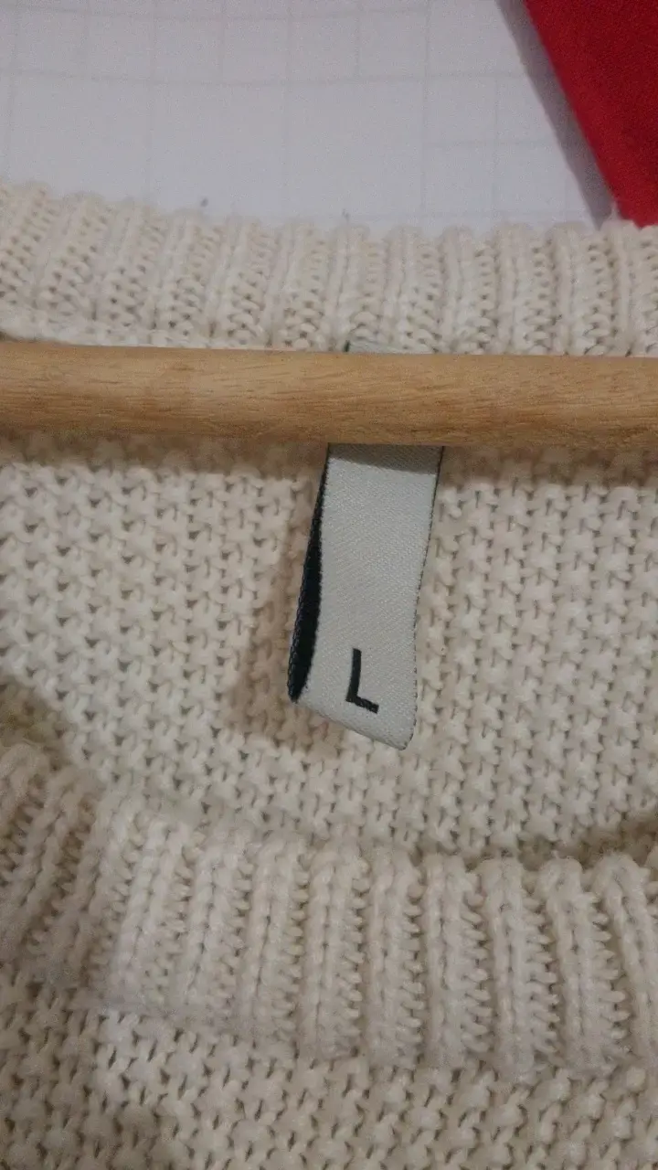 Suéter de punto bicolor beige y gris - 2