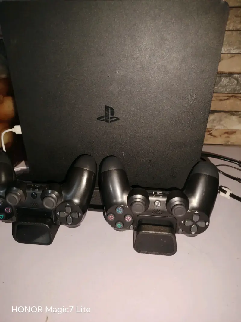 Consola PS4 Slim 1TB - 3