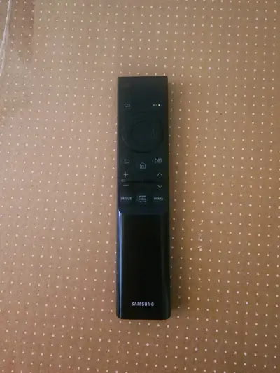 Televisor Samsung UHD 50 pulgadas AU7090 - miniatura 3