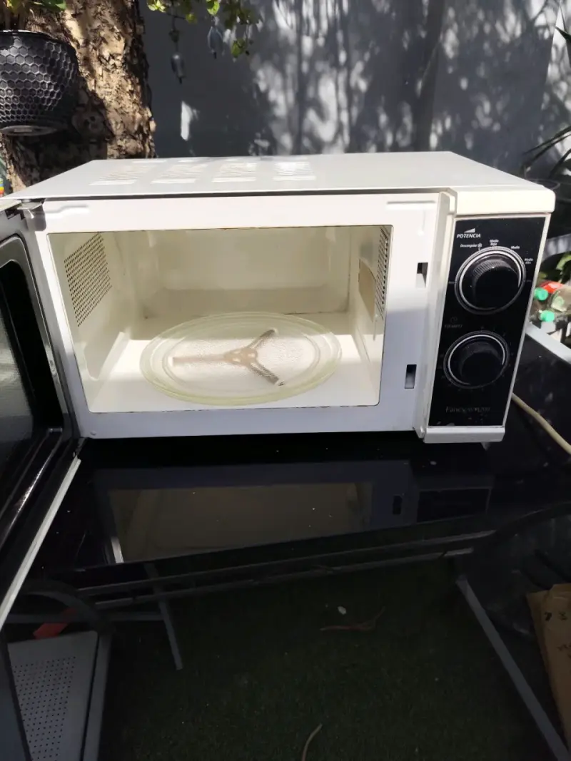 Microondas Somela Fancy WFT700 en buen estado - 2