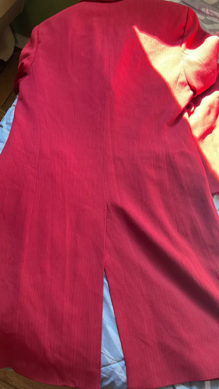 Blazer rojo de mujer elegante - 2