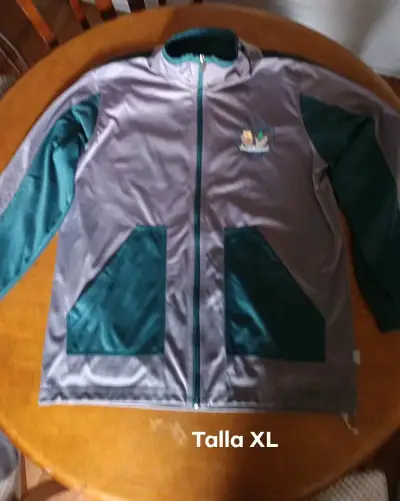 Polera Verde Manga Larga Talla L - miniatura 2