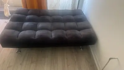 Sofá cama futón negro moderno - miniatura 2